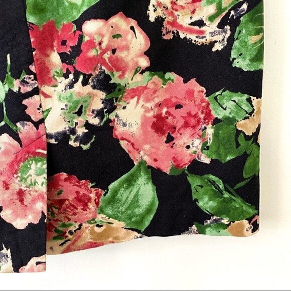 Talbots cotton  blend pencil skirt in a floral print, petite size - Picture 5 of 9